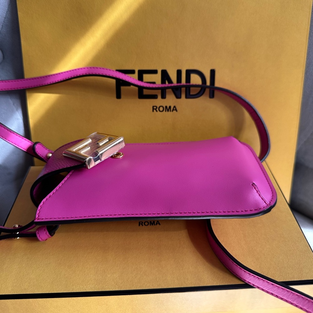 NWT FENDI FF Diamonds Phone Holder Bag - Picture 5 of 17
